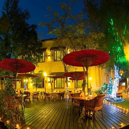 Hotel Amazing Mandalay Esterno foto